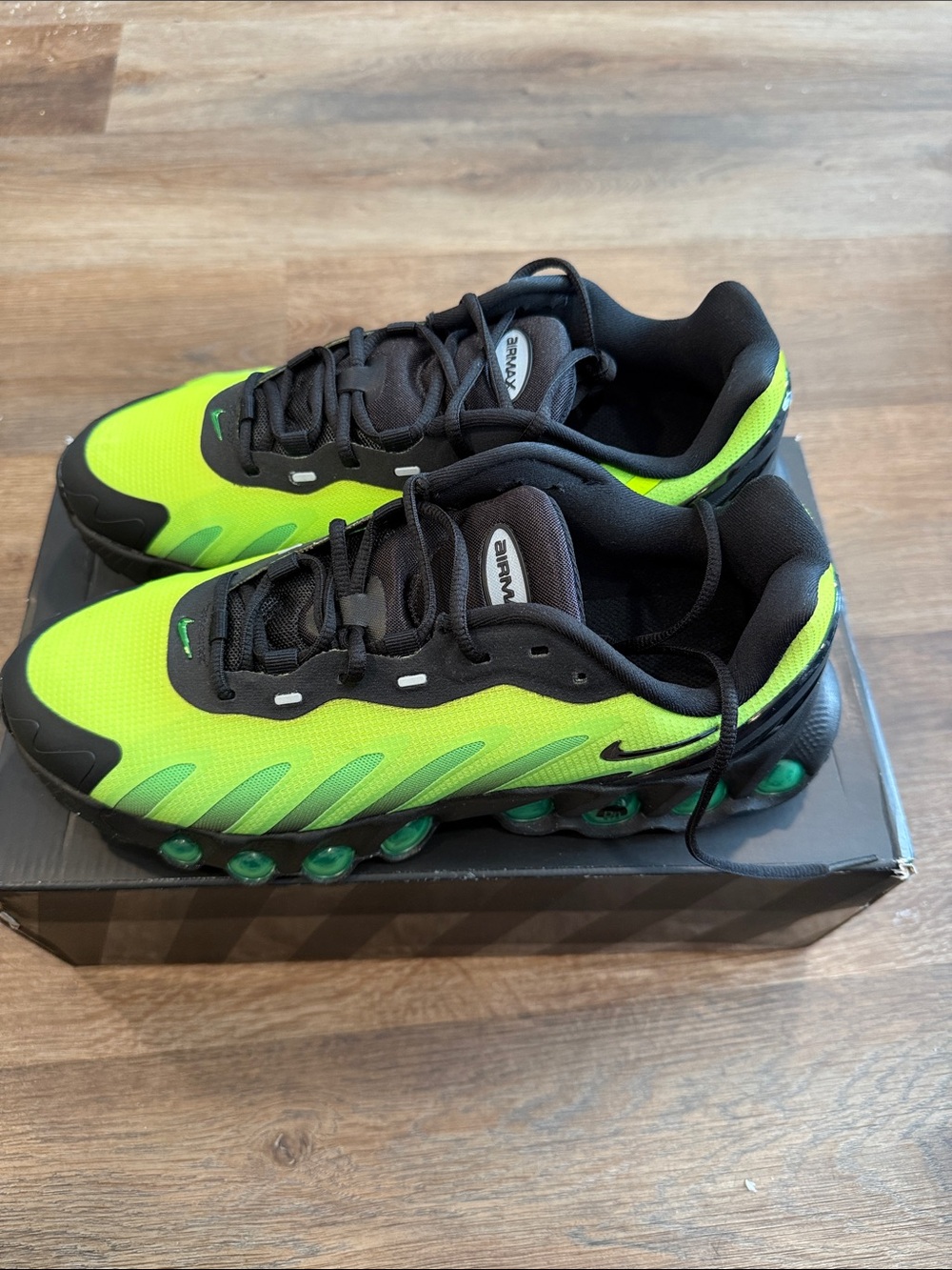 Nike Kids Neon Green and Black Air Max Sneakers - Picture 3 of 4